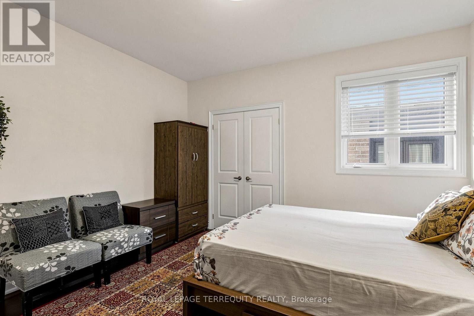 #12 1815 FAIRPORT ROAD - 31
