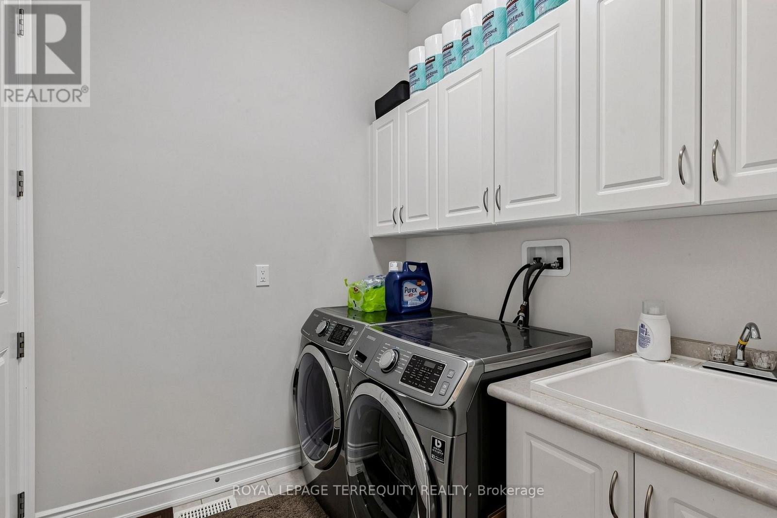 #12 1815 FAIRPORT ROAD - 44