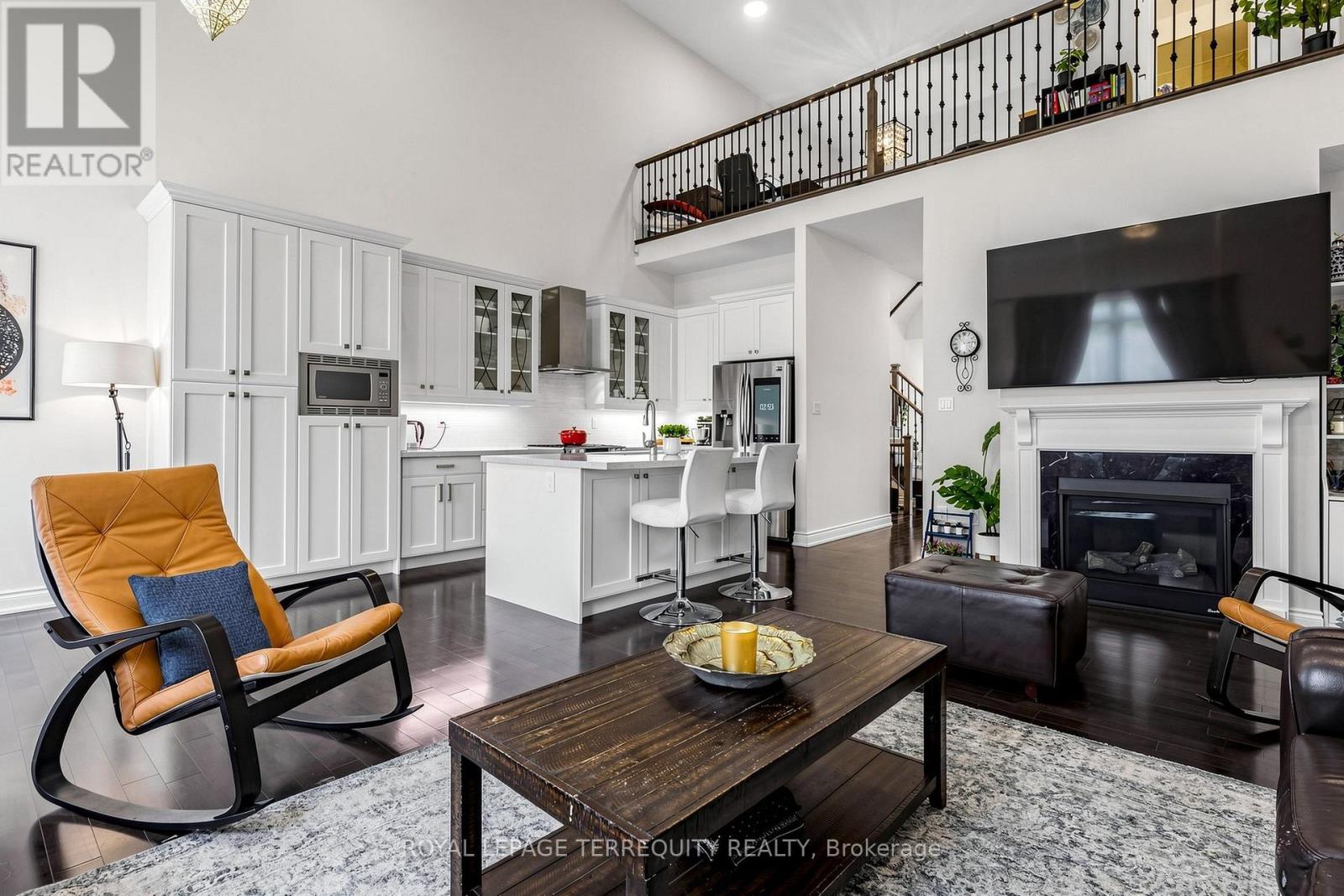 #12 1815 FAIRPORT ROAD - 5