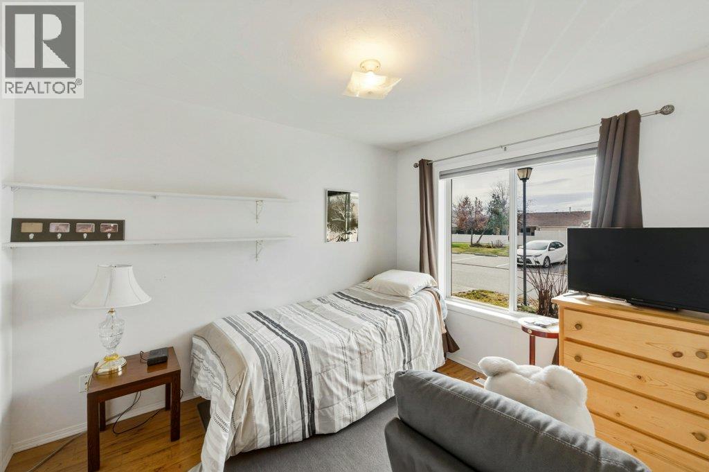 #18 115 REDWING Place - 24