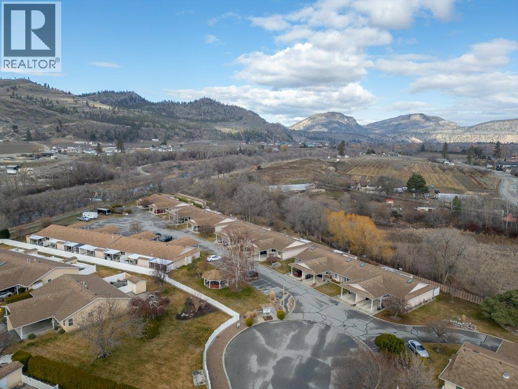#18 115 REDWING Place - 44