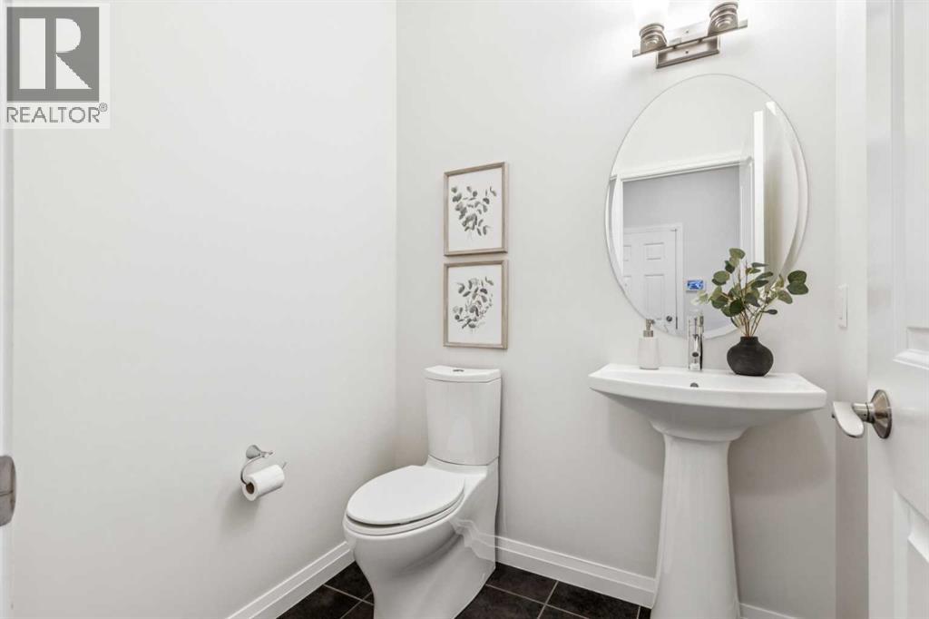 81 Riviera Crescent, Cochrane