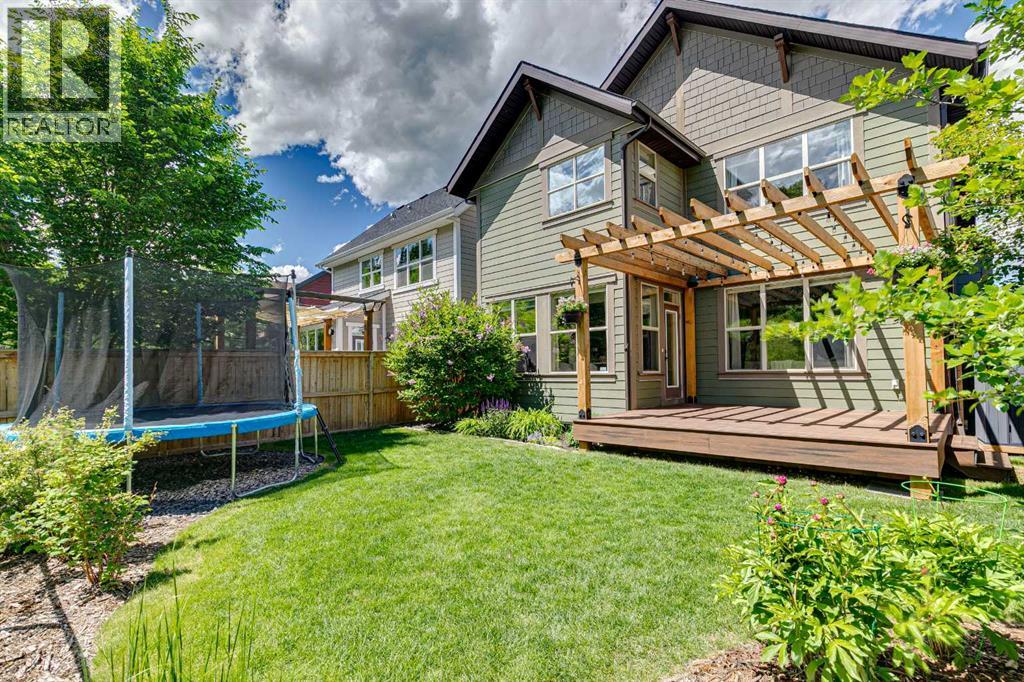 81 Riviera Crescent, Cochrane