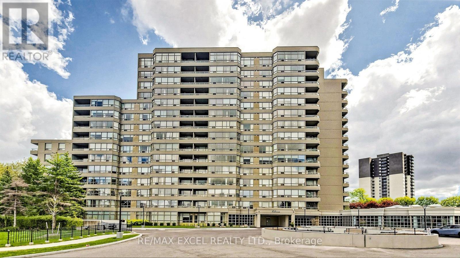 #718 11 TOWNSGATE DRIVE - 1