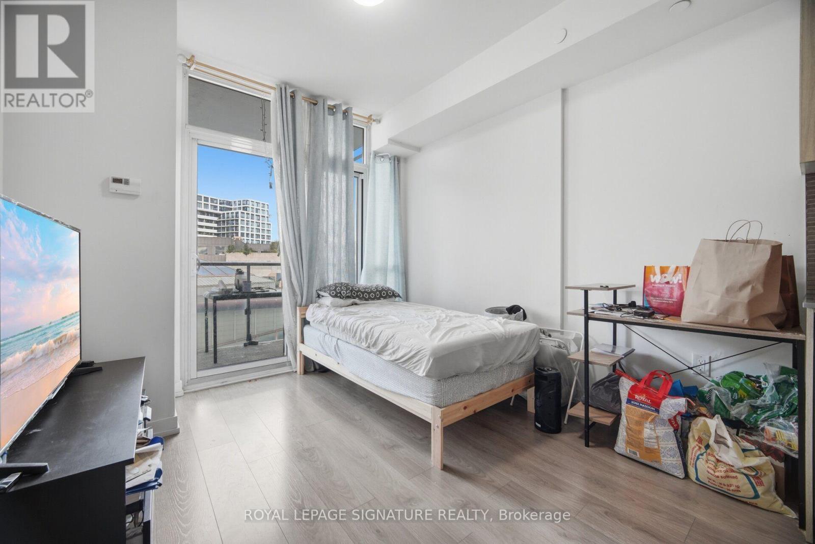 #615 10 DE BOERS DRIVE - 14