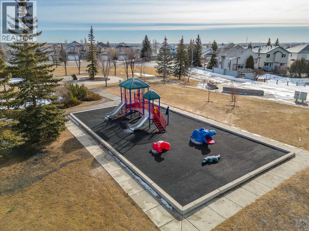118 Somervale Point SW - 35