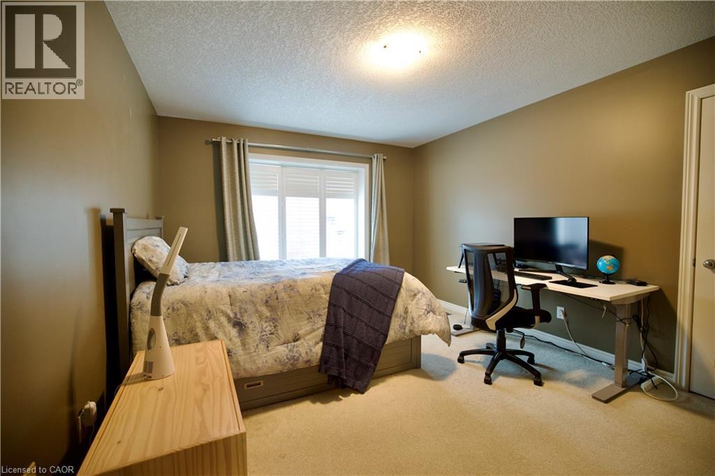 704 ZURICH Drive - 34