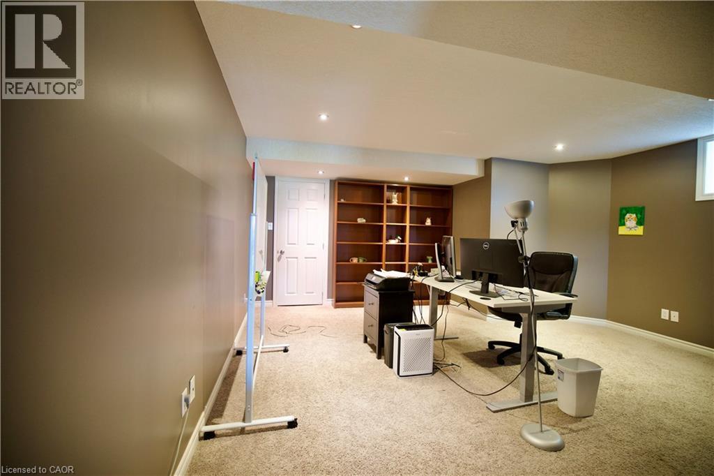 704 ZURICH Drive - 43
