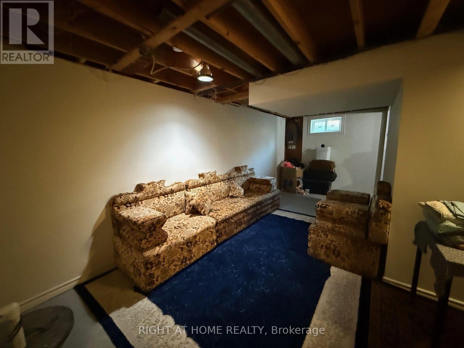 #B 1552 BEAVERPOND DRIVE - 12