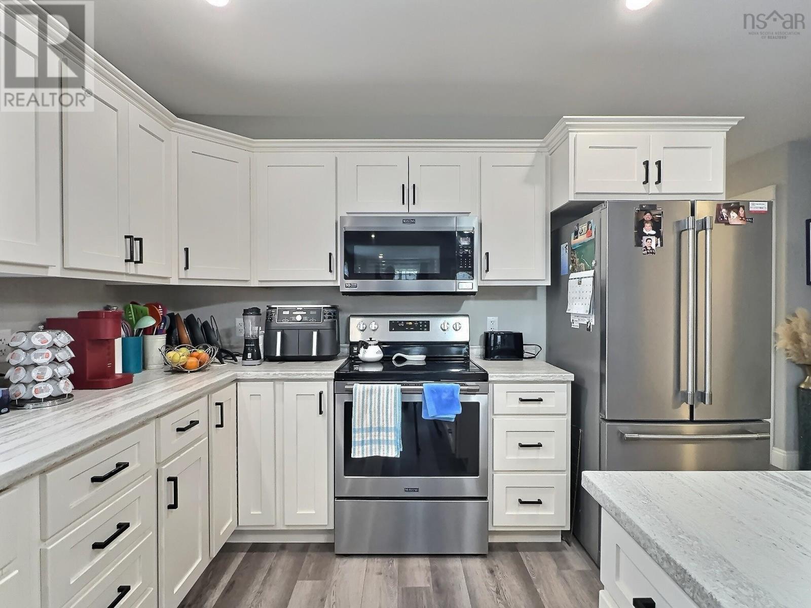 24 Eagleview Drive - 4