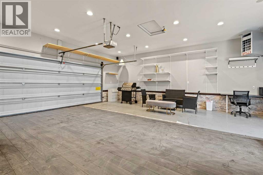 146 Erin Road SE - 31