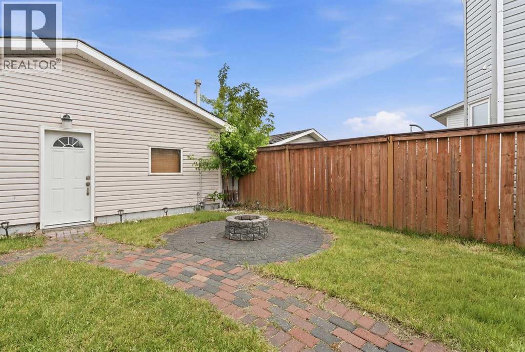 146 Erin Road SE - 29