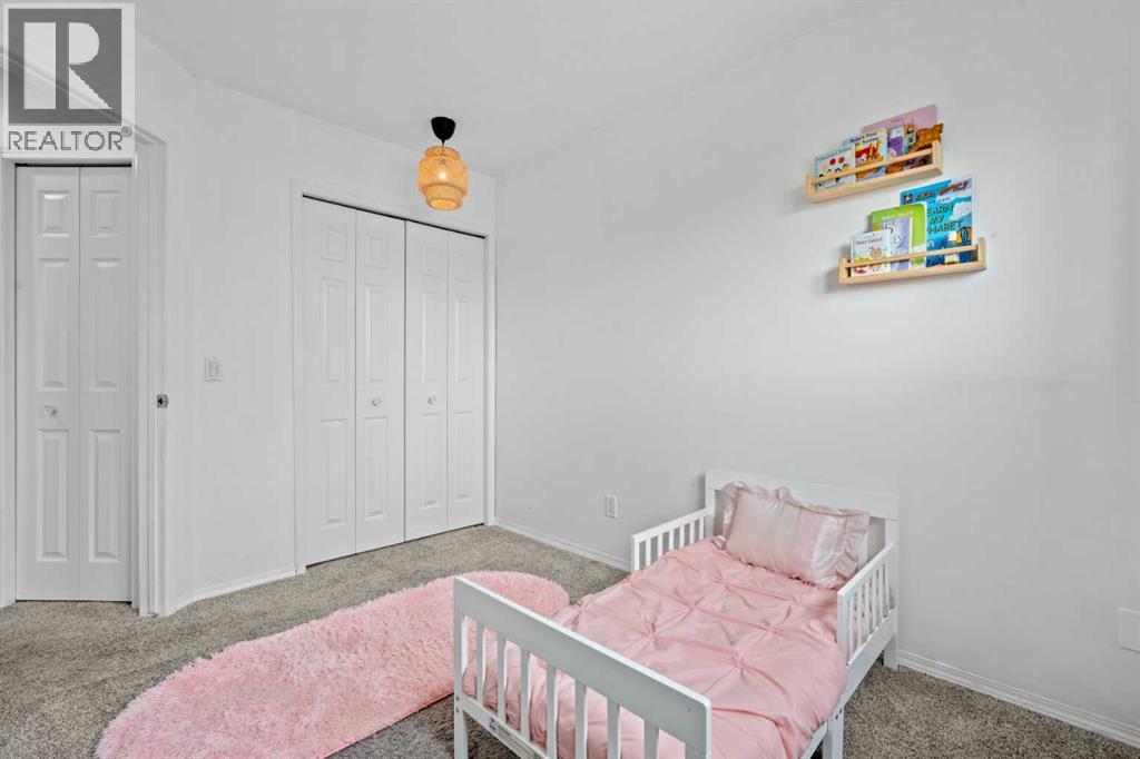 146 Erin Road SE - 18