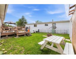 46 Maple Tc Nw, Edmonton, AB T6P1H6 Photo 44