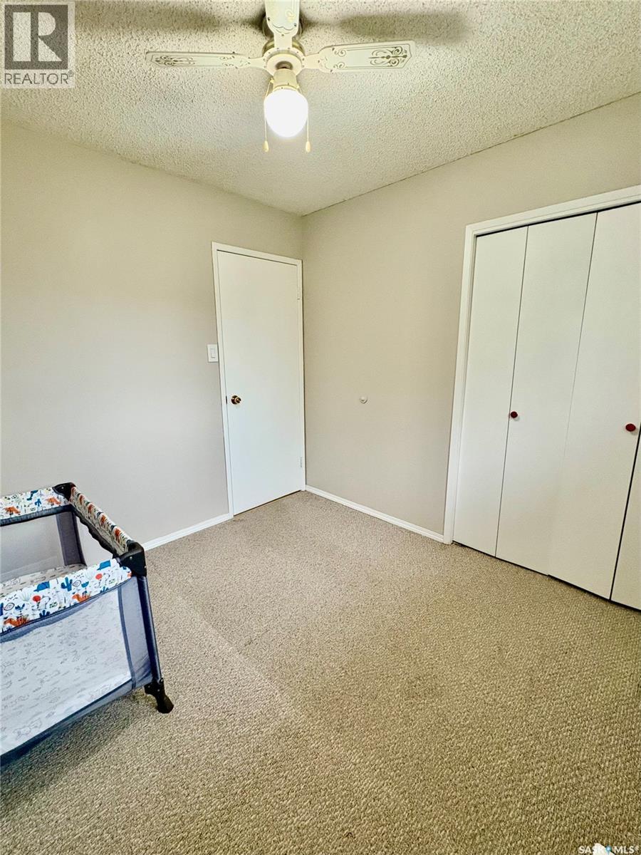 10 Mackie CRESCENT - 15