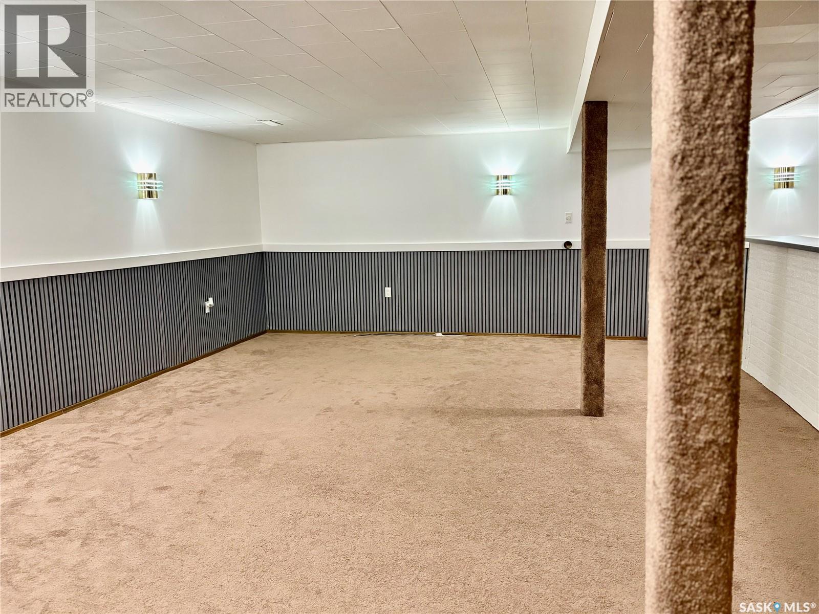 10 Mackie CRESCENT - 21