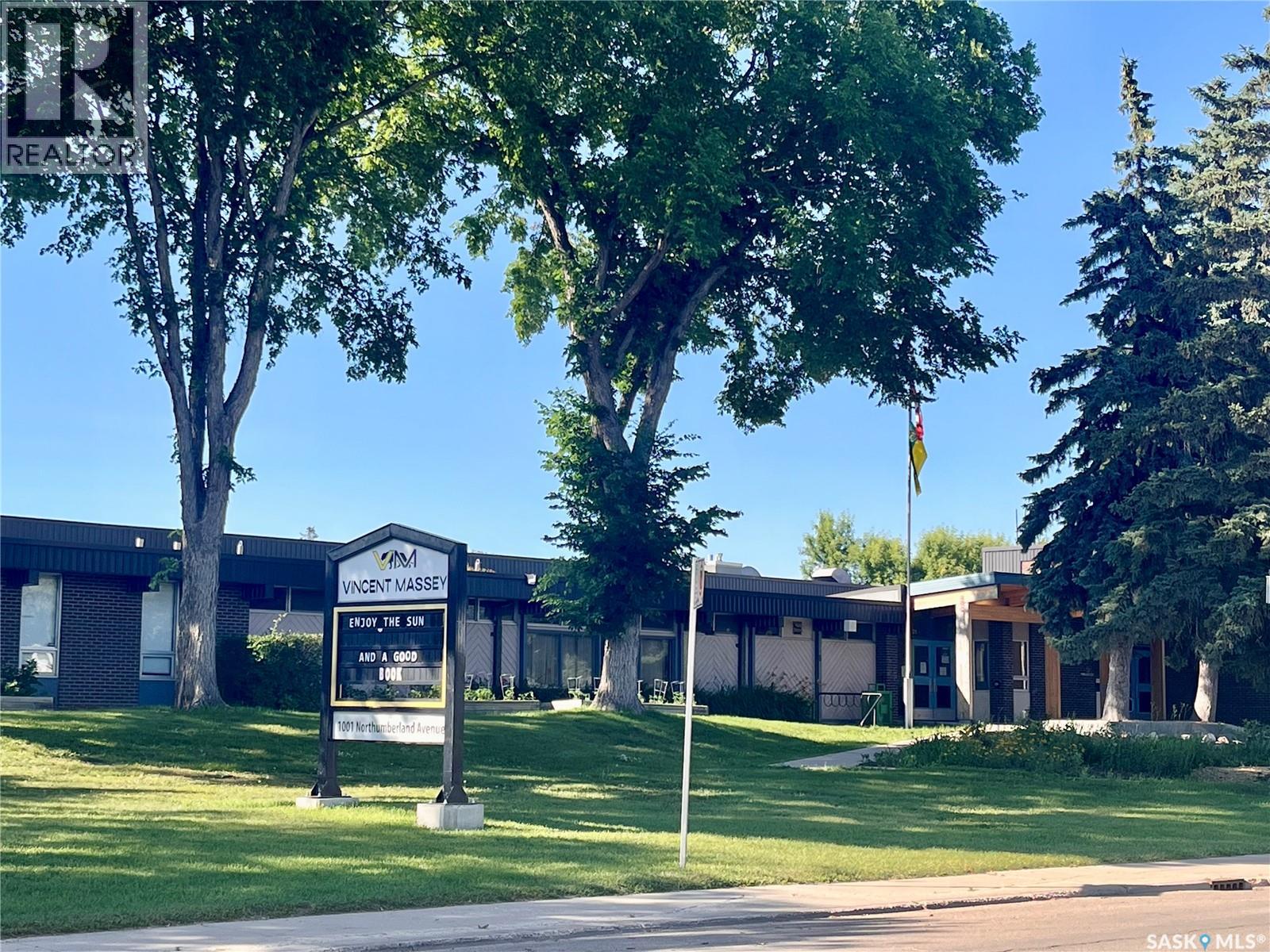 10 Mackie CRESCENT - 39