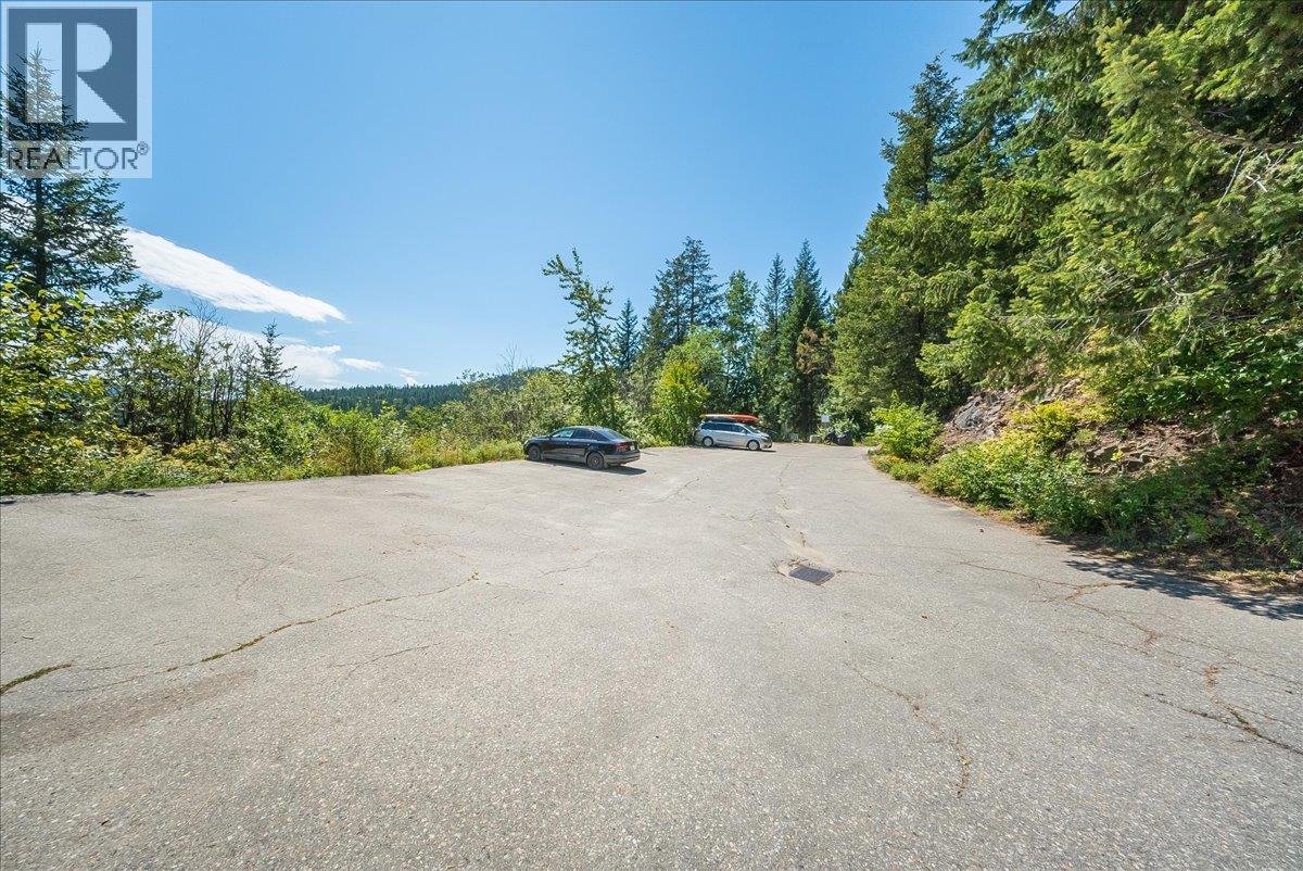 #202 1510 Nickleplate Road - 33