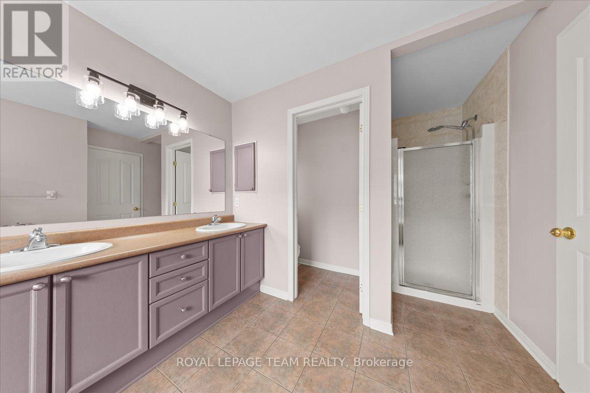 61 SHIRLEY'S BROOK DRIVE - 32