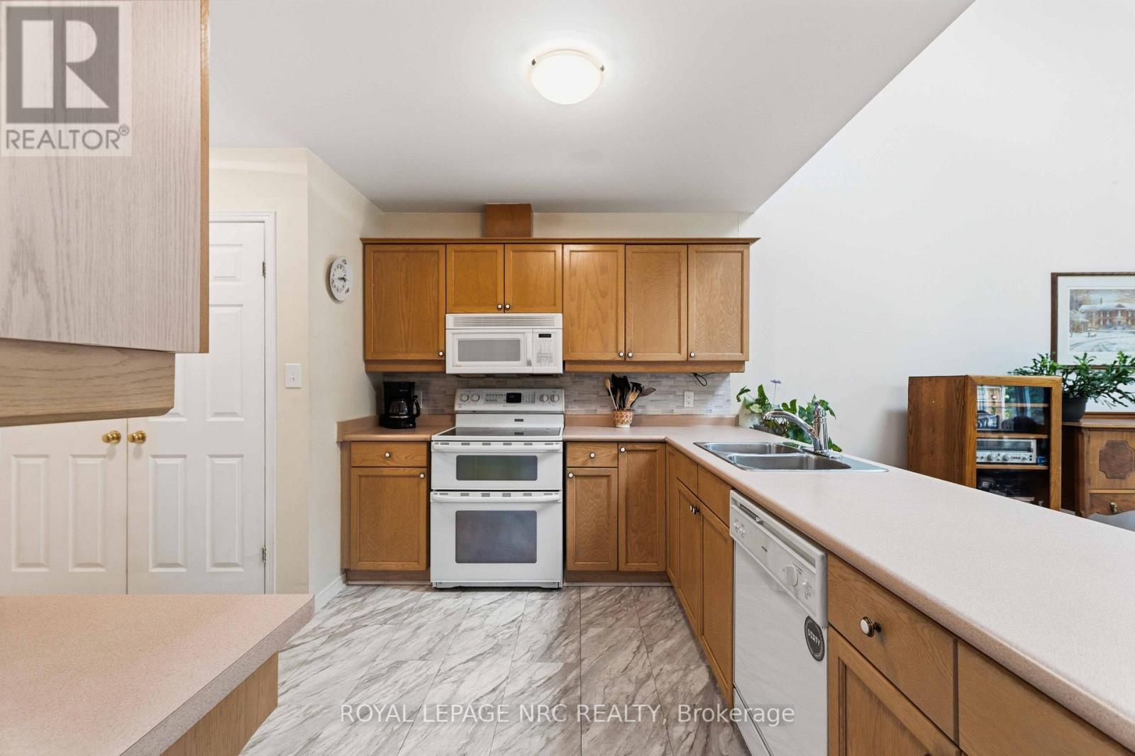 4112 BOYSENBERRY COURT - 12