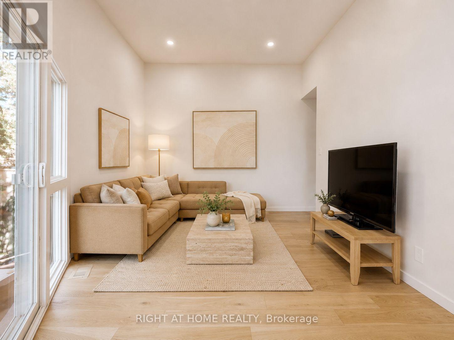 #6 400 BLOOR STREET - Image 3