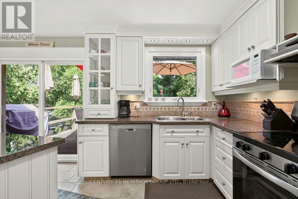 2147 GOVERNORS ROAD - 14