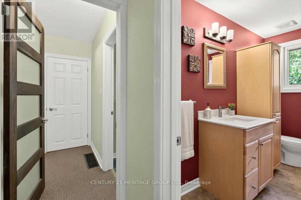 2147 GOVERNORS ROAD - 17