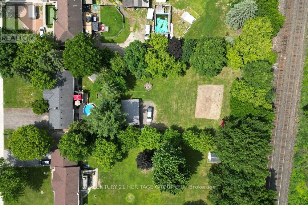 2147 GOVERNORS ROAD - 46