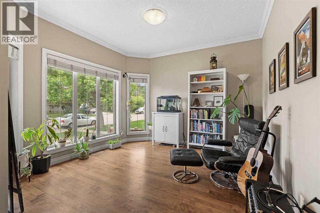 514 22 Avenue NE - 3
