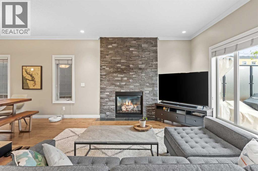 514 22 Avenue NE - 12