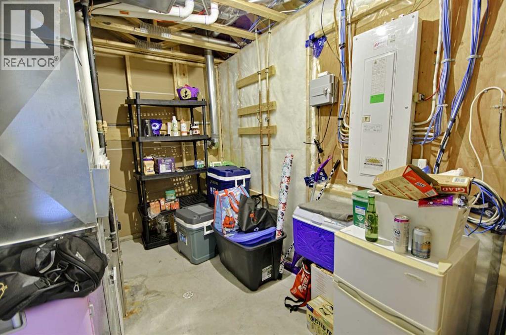 643 Moonlight Lane W - 20