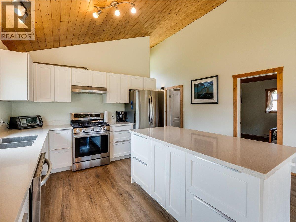 6810 & 6814 Brooks Road - 16