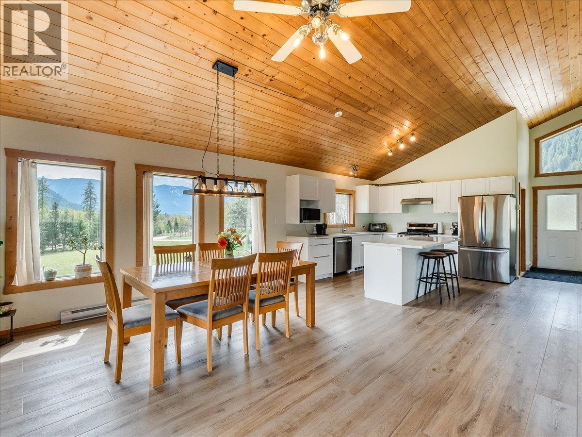 6810 & 6814 Brooks Road - 24