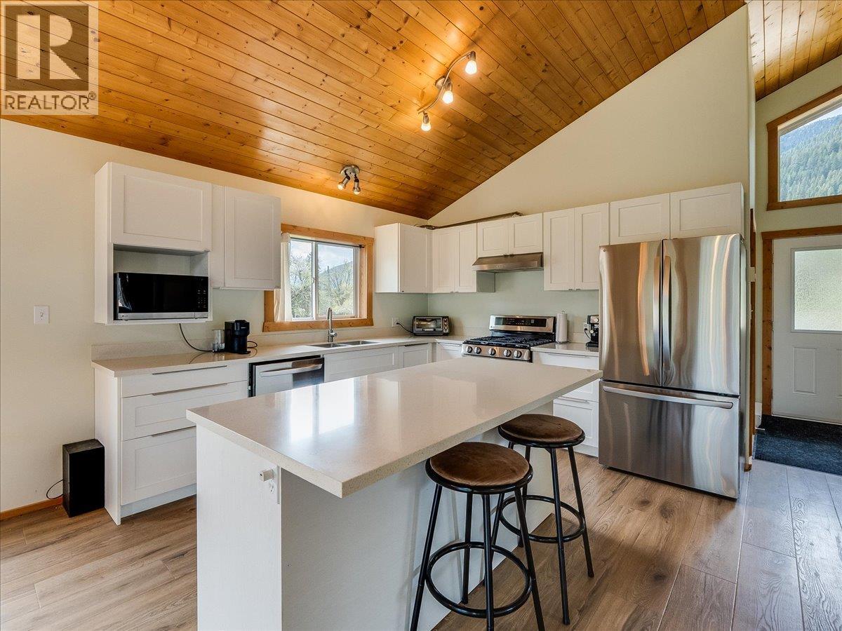 6810 & 6814 Brooks Road - 17