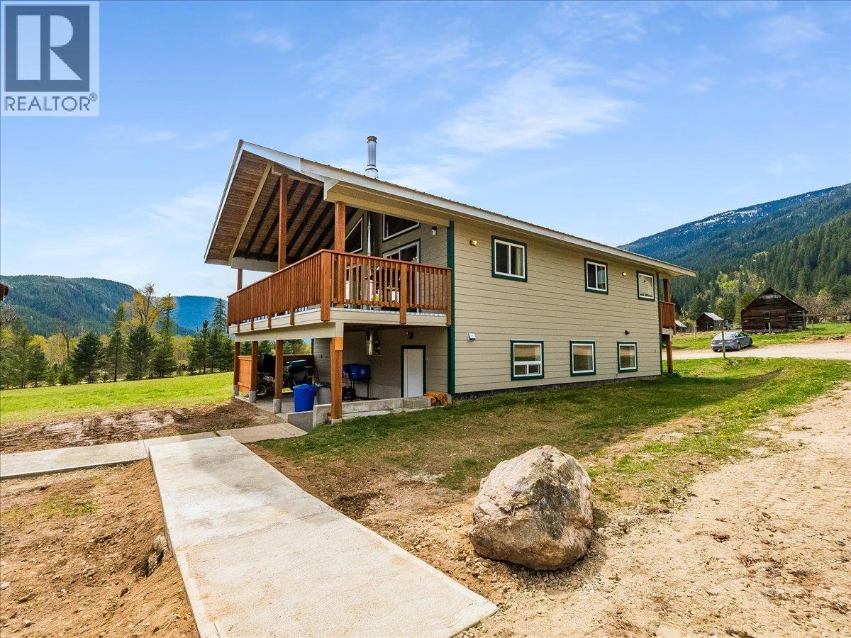 6810 & 6814 Brooks Road - 1