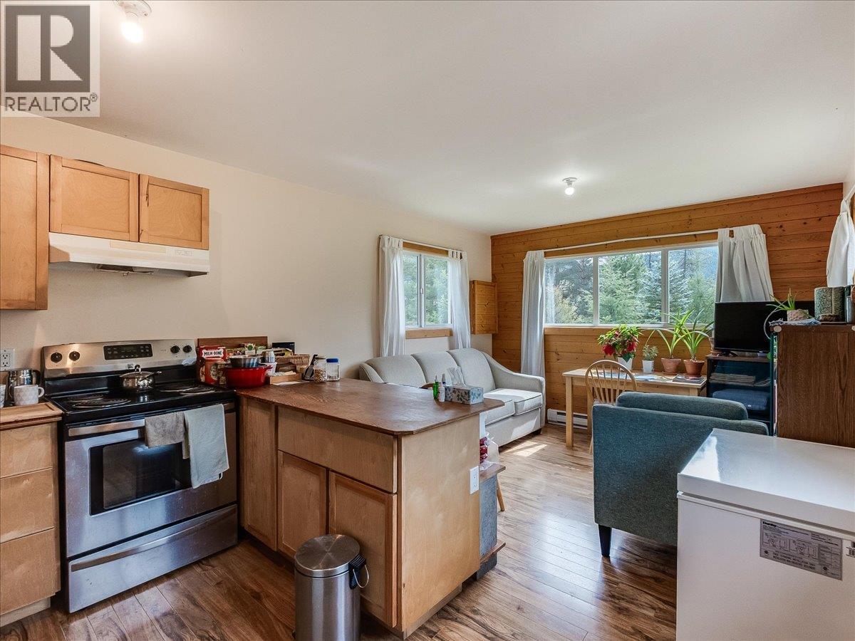 6810 & 6814 Brooks Road - 62