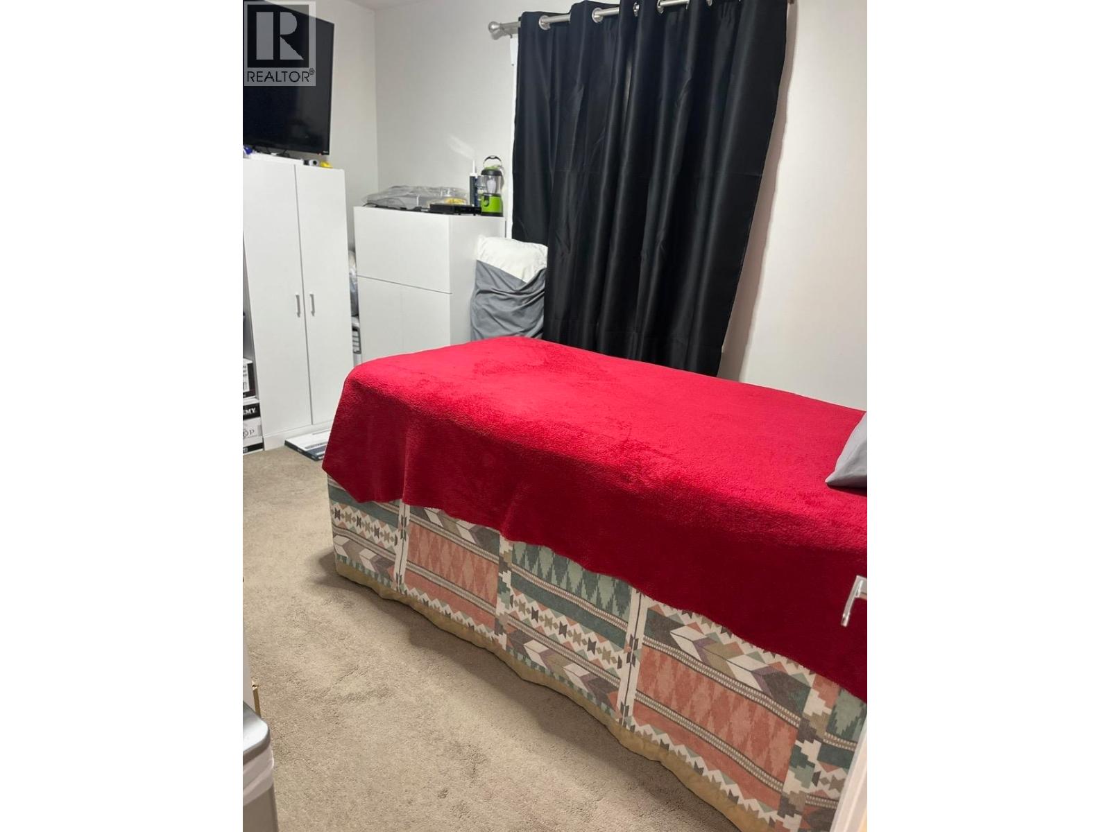 8724 77 STREET - 16