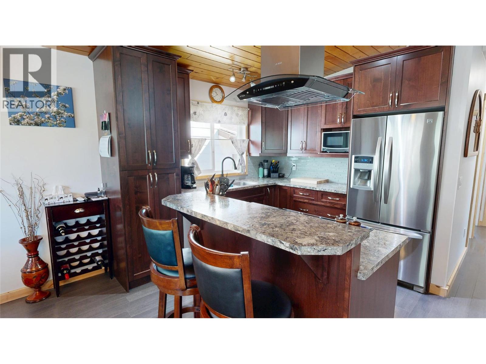 7536 JACKSON Avenue - 7