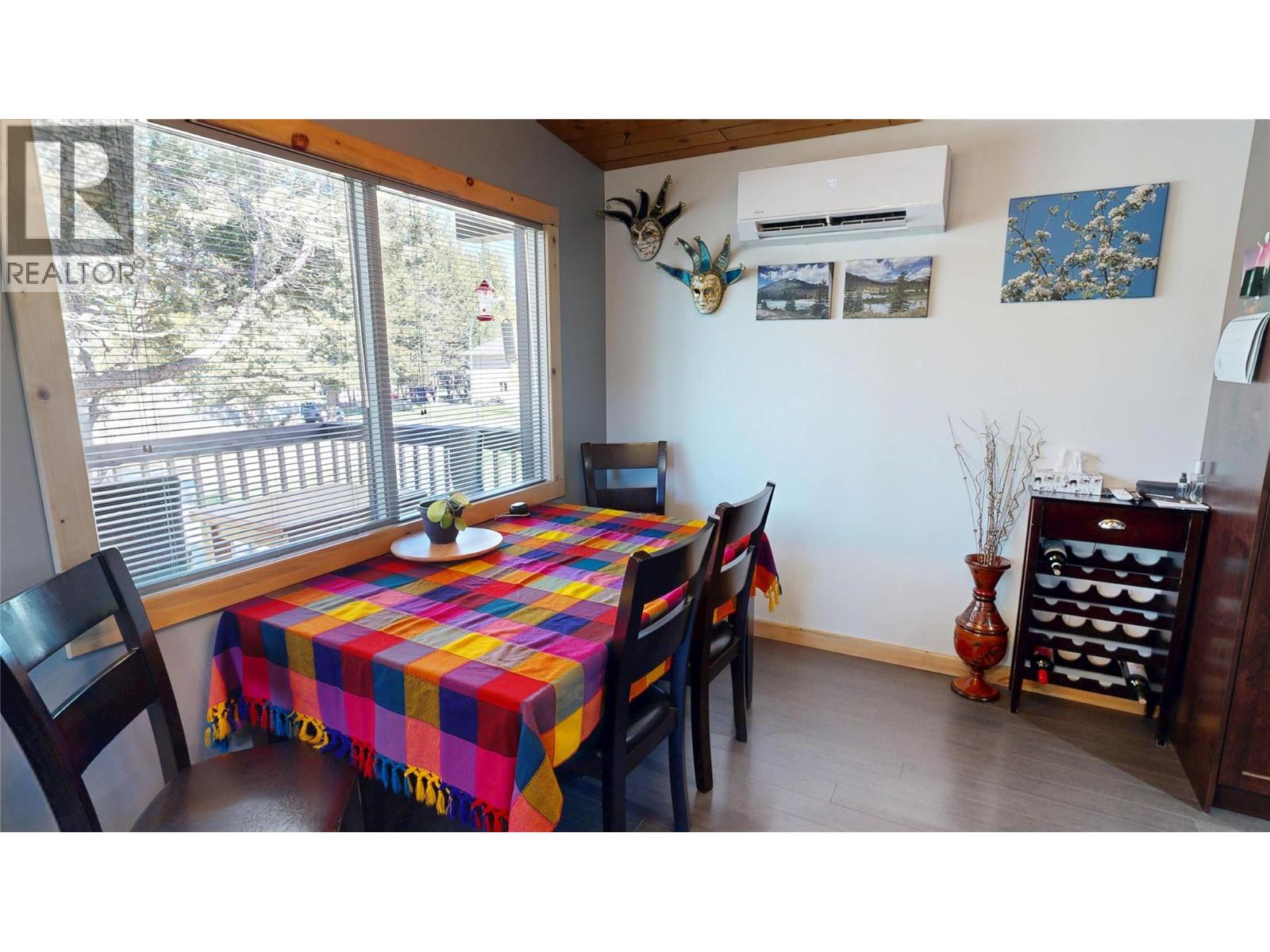 7536 JACKSON Avenue - 8