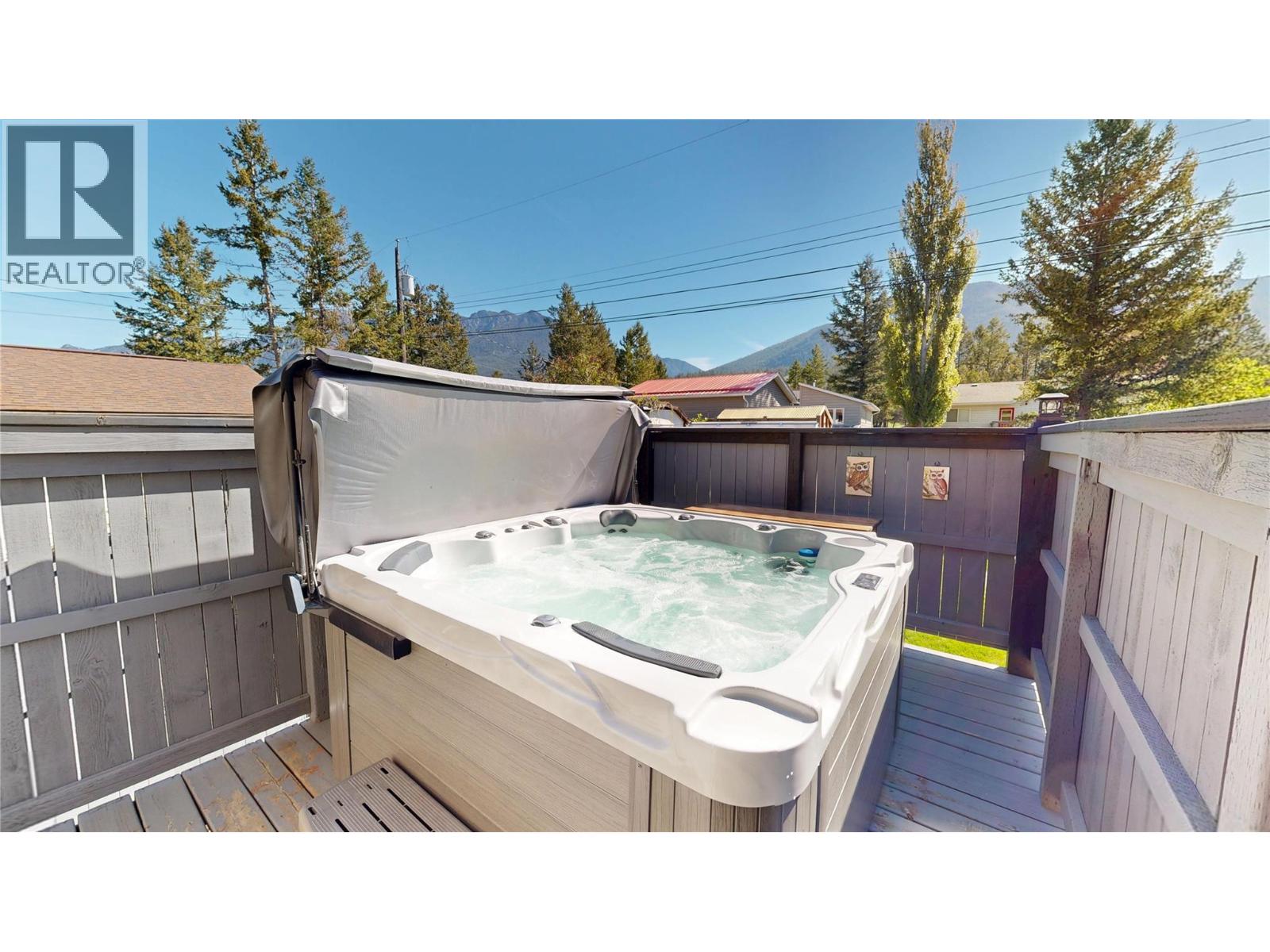 7536 JACKSON Avenue - 17