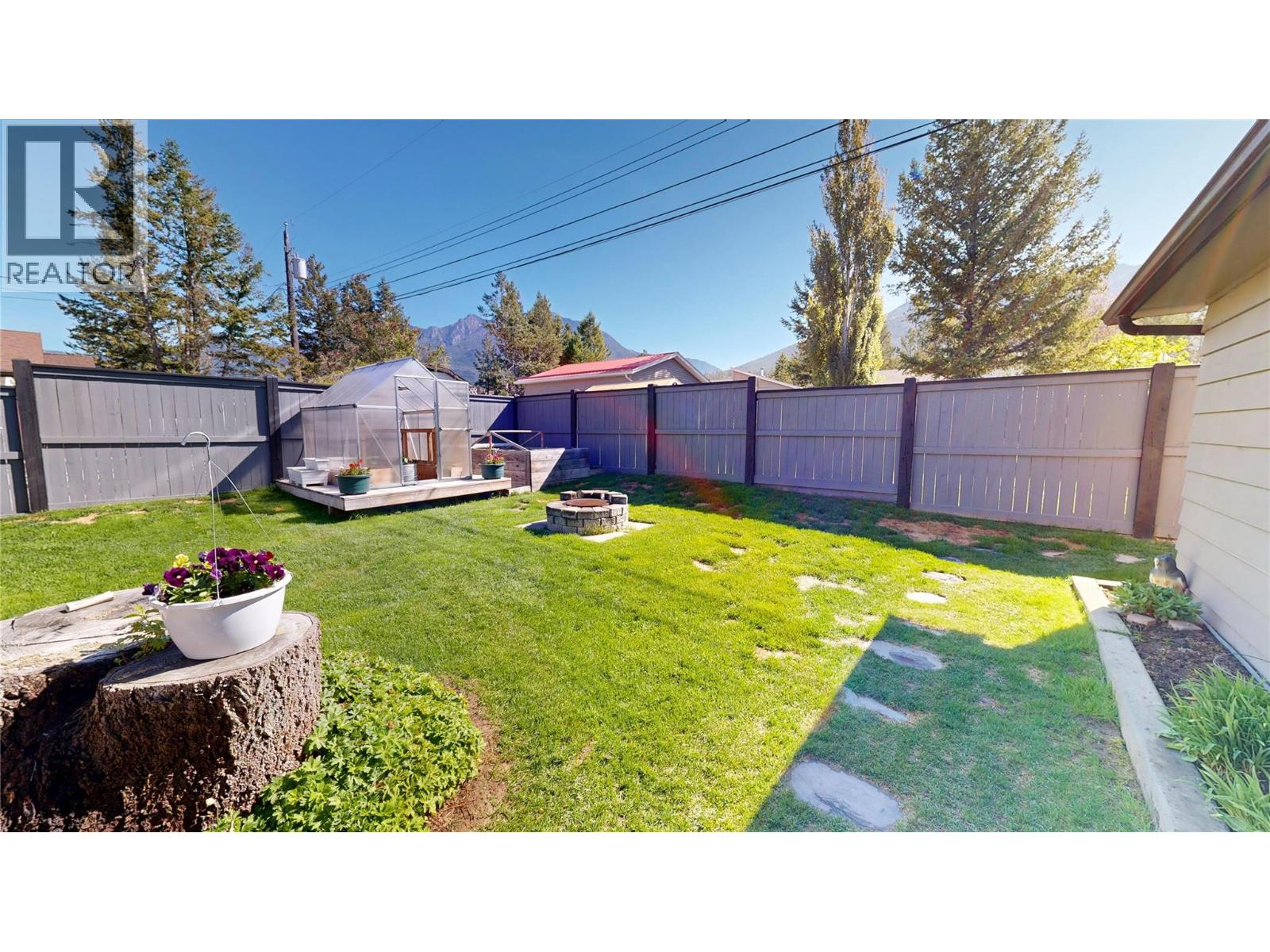 7536 JACKSON Avenue - 40