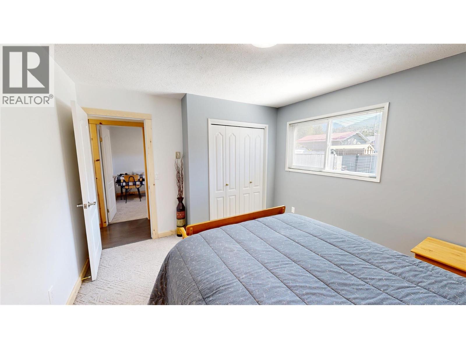 7536 JACKSON Avenue - 20