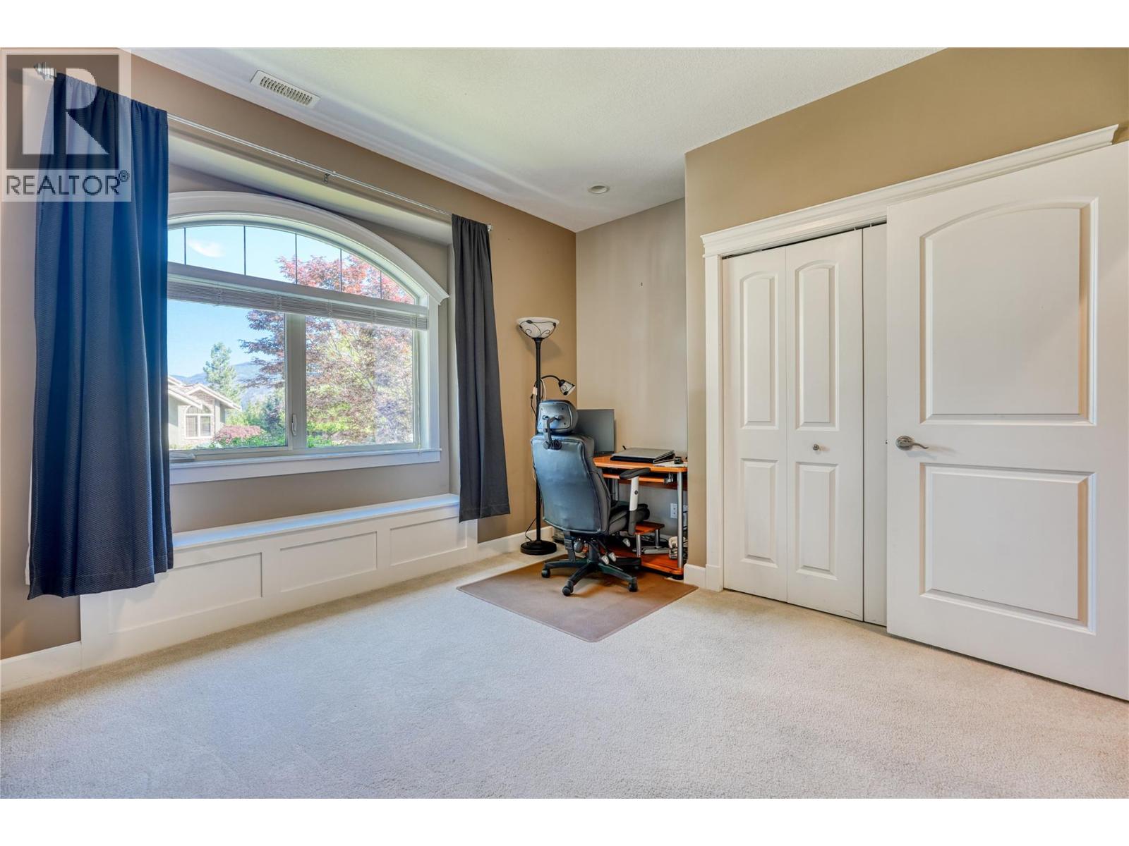 #30 40 Kestrel Place - 19