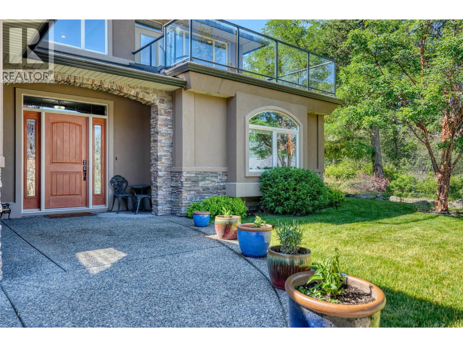 #30 40 Kestrel Place - 4