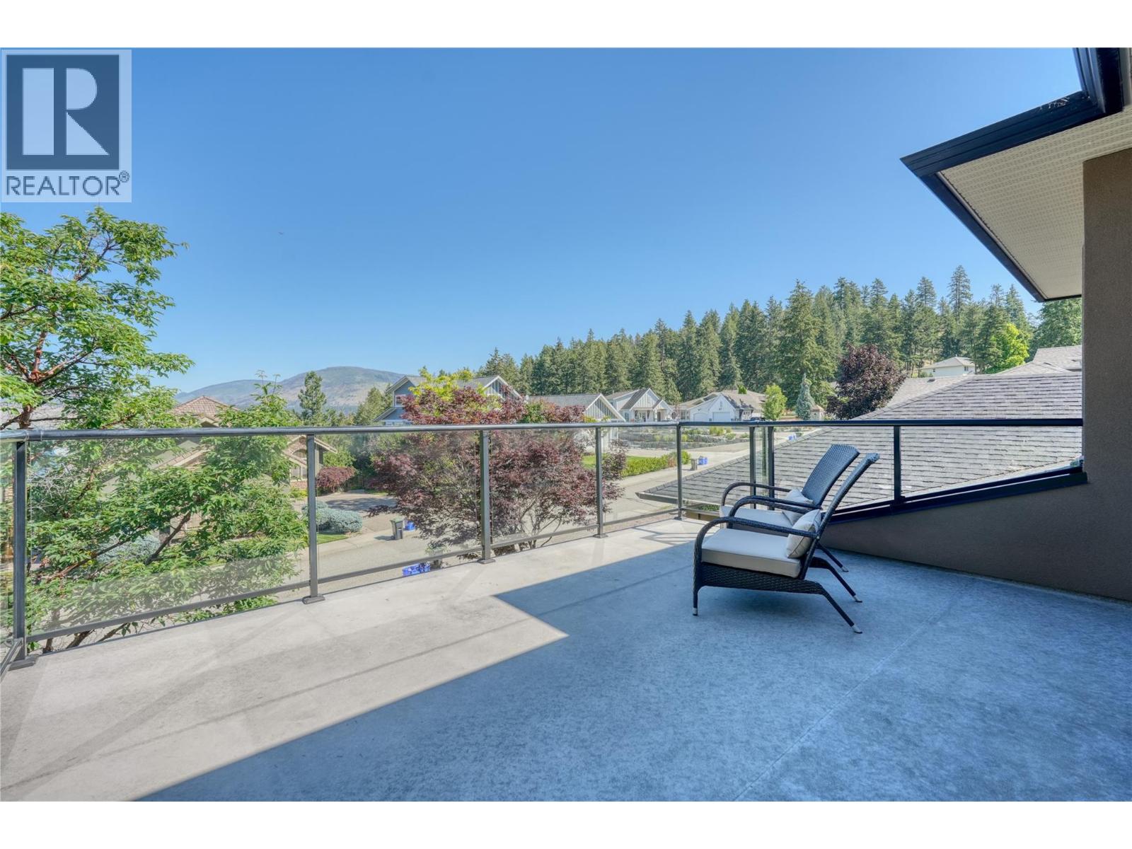#30 40 Kestrel Place - 41