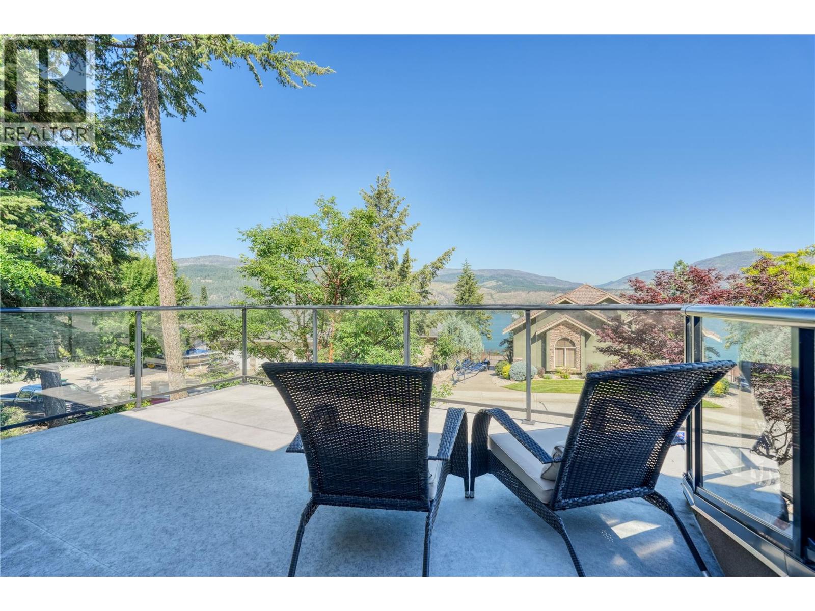 #30 40 Kestrel Place - 40