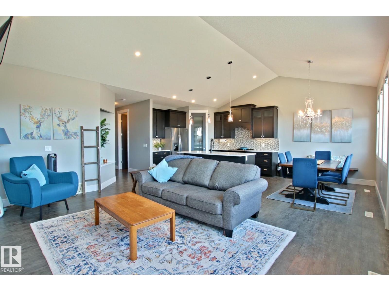 9711 223 ST NW - 18