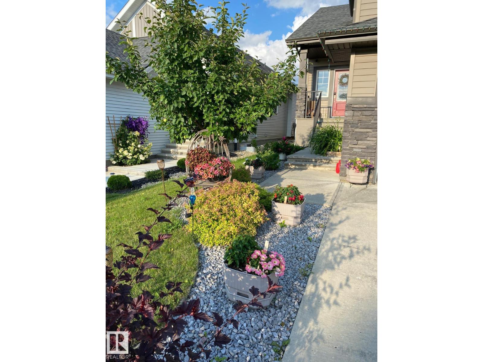 9711 223 ST NW - 3