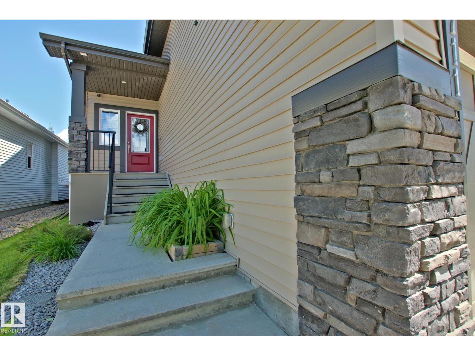 9711 223 ST NW - 4