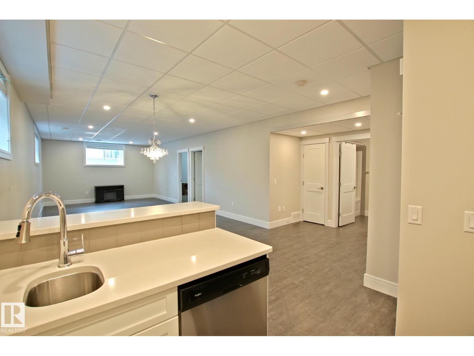 9711 223 ST NW - 31